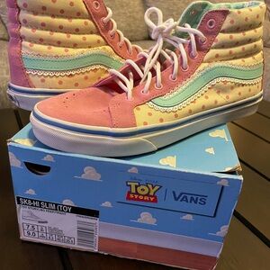 Vans Toy Story Sneakers - Bo Peep sk8 hi slim